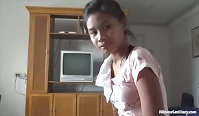 Skinny Filipinas get down to cock
