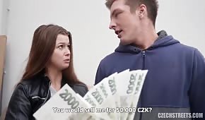 Seks za pieniądze z fajną Czeszką 